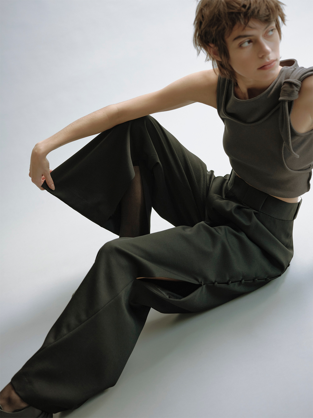 Aoi Trousers/Black｜TĔLOPLAN | テーロプランの公式オンラインストア