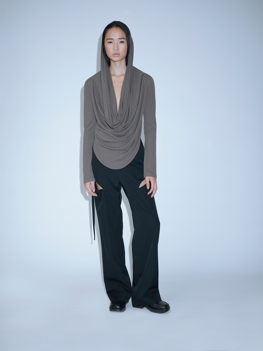 Tenpa Top/Greige｜TĔLOPLAN | テーロプランの公式オンラインストア