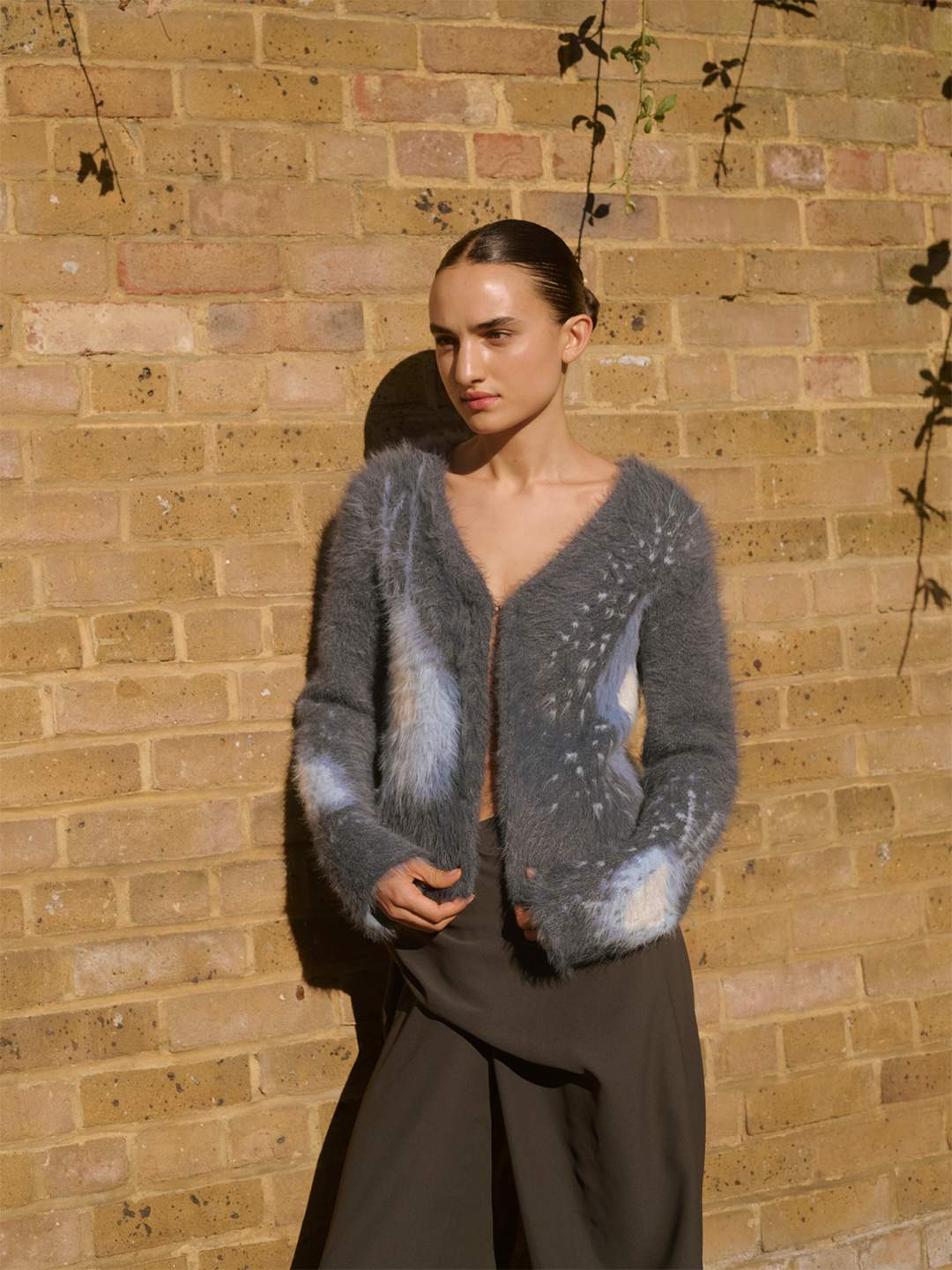 Tia Cardigan/Brown｜TĔLOPLAN | テーロプランの公式オンラインストア