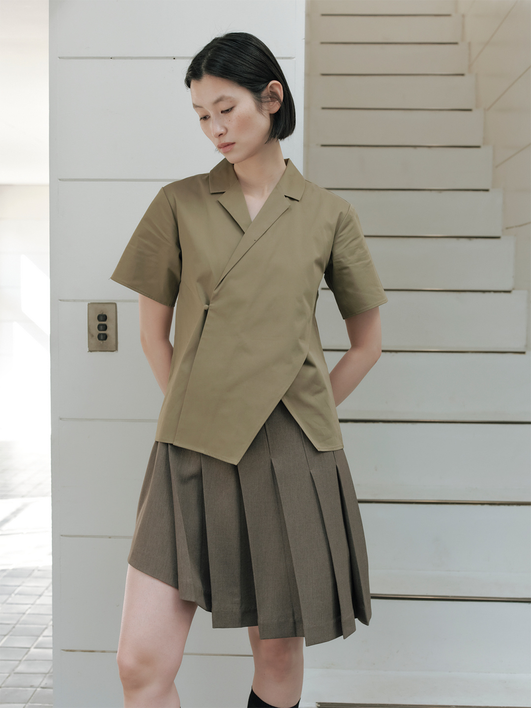 Kerim Wrap Skirt/Greige｜TĔLOPLAN | テーロプランの公式オンラインストア