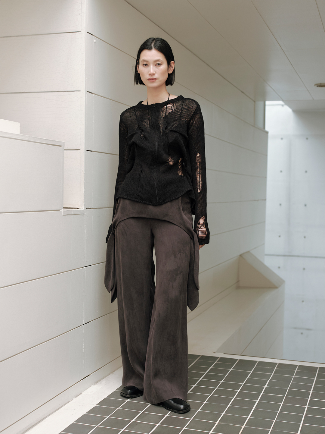 Nejat Trousers/Brown｜TĔLOPLAN | テーロプランの公式オンラインストア